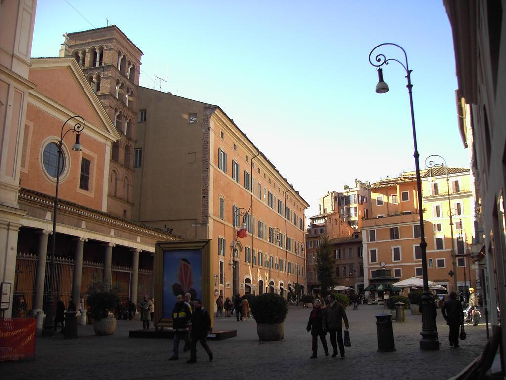 A&a Housetrip Roma
